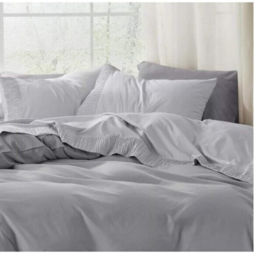 NWT Solid Embossed Soft Sheet & Pillowcase Bedding Set